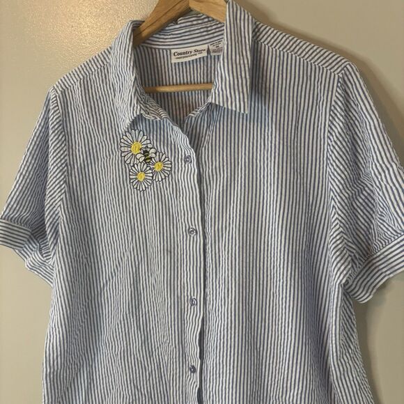 Country Store Seersucker Top Blue Pinstripe Embroidered Daisies Sz 1X - Picture 2 of 7